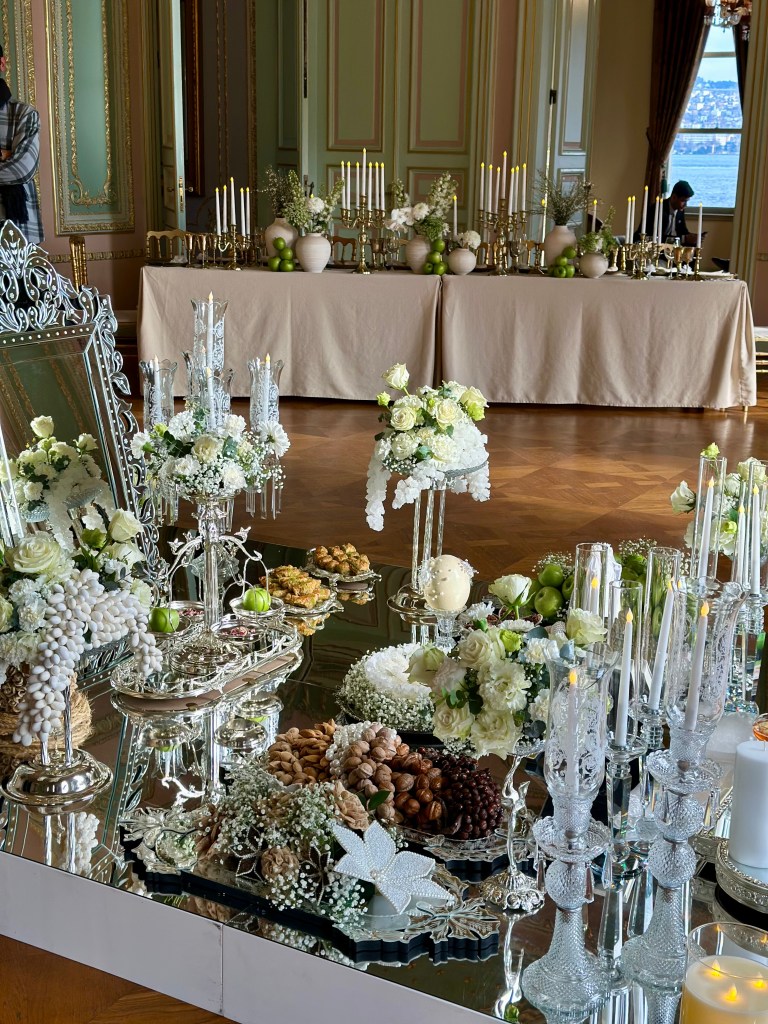 گل آرایی مراسم عروسی، تولد، نامزدی، ایونت ها و دیگر مراسم خاص در استانبول توسط آرزو فلوریست